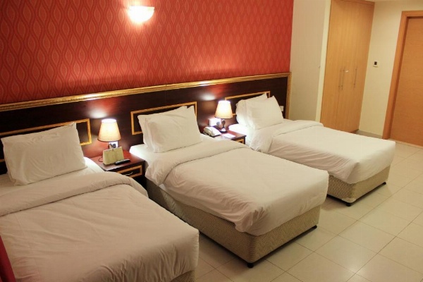 Montreal Naif Hotel image 24