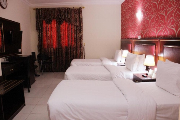 Montreal Naif Hotel image 29
