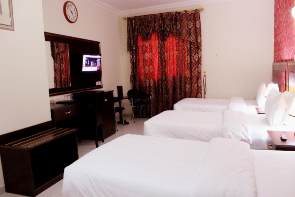 Montreal Naif Hotel image 30
